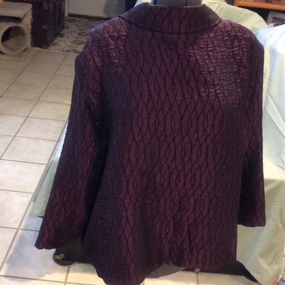 Jacket - Picture 2 of 10